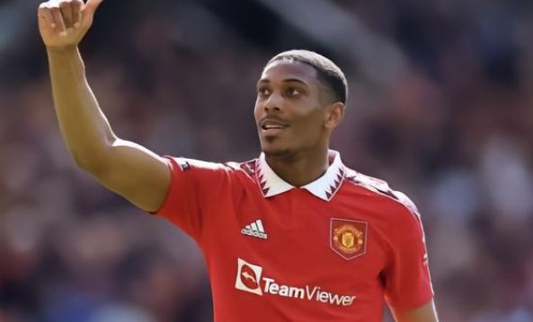 努涅斯在新 努涅斯在新